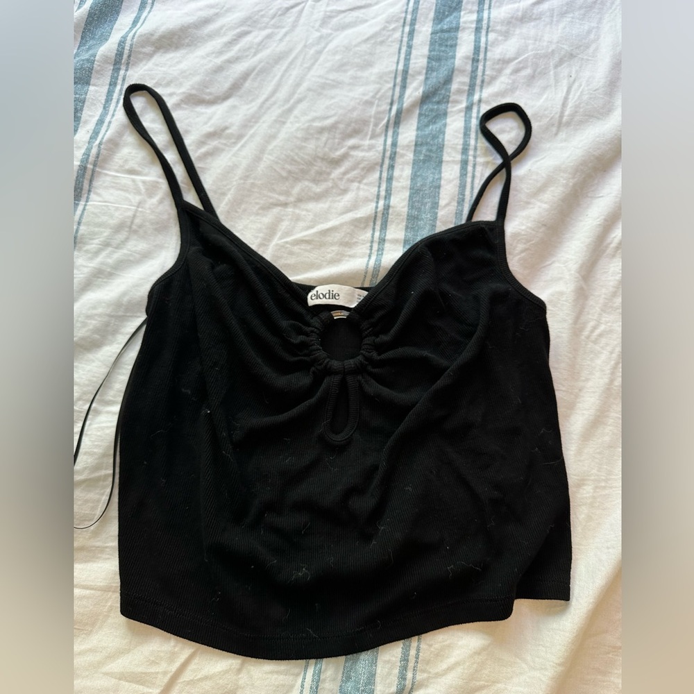Black key hole tank
